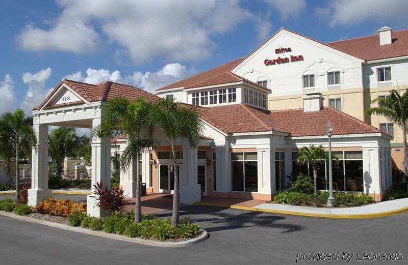 Hilton Garden Inn Boca Raton Buitenkant foto